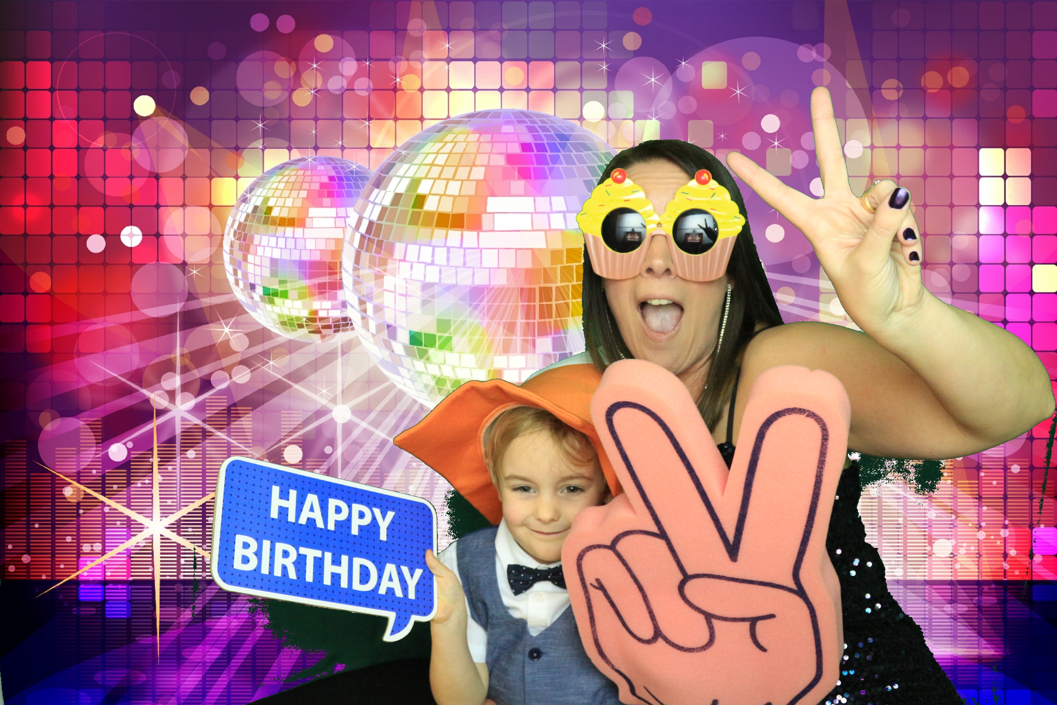 Yvette and Claire’s 40th birthday! - Images | View more photos from the event at gallery.partydelightsphotobooth.co.uk/u/PartyDelightsPhotoBooth/Yvette-and-Claire’s-40th-birthday-Images